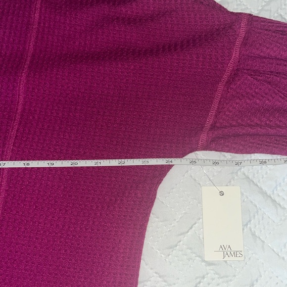 Ava James V-Neck Sweater, Nwt - Picture 3 of 6